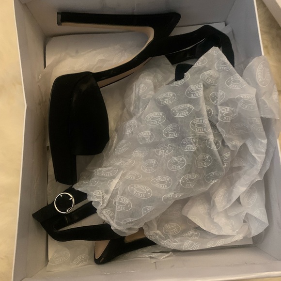 Steve Madden Suede Sandal - Picture 5 of 14